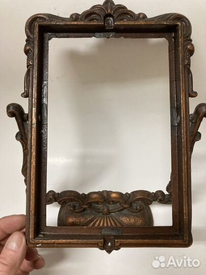 Старинное зеркало
