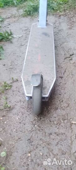 Трюкавой самокат tech team