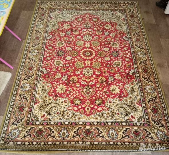 Ковер шерстяной