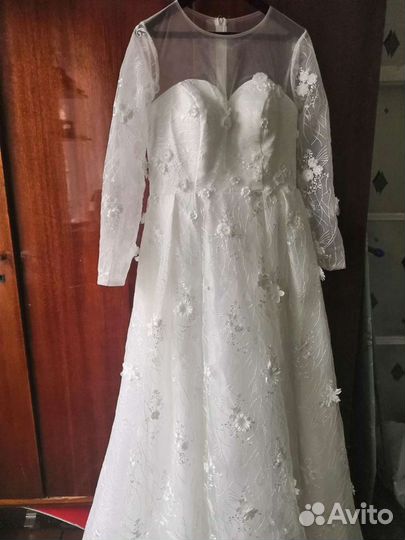 Свадебное платье 42-46 новое