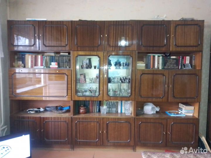 Стенка в гостиную