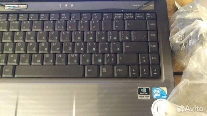Ноутбук asus F83V