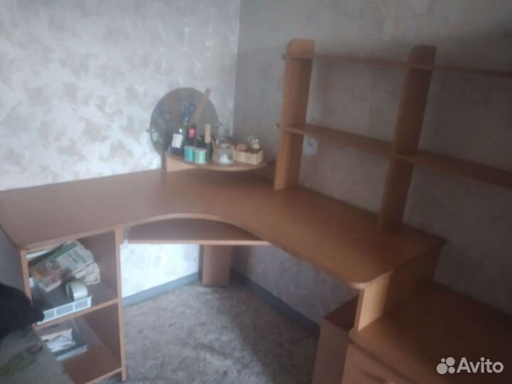 Компьютерный стол