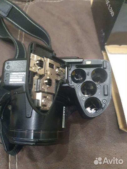 Цифровая фотокамера Nikon