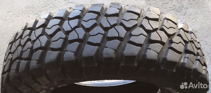 Bfgoodrich Mud-Terrain T/A KM2 215/75 R15