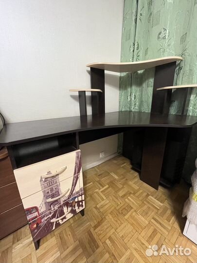 Компьютерный стол