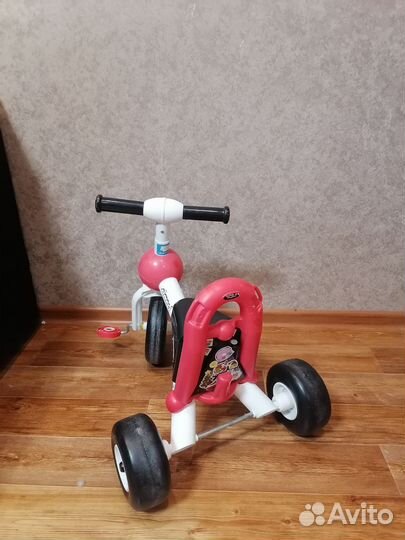 Трехколесный велосипед