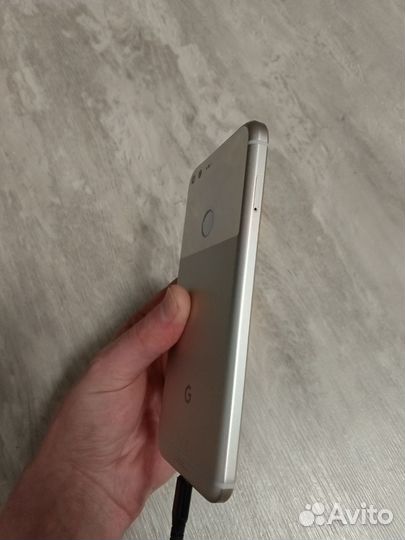 Google Pixel XL, 4/128 ГБ