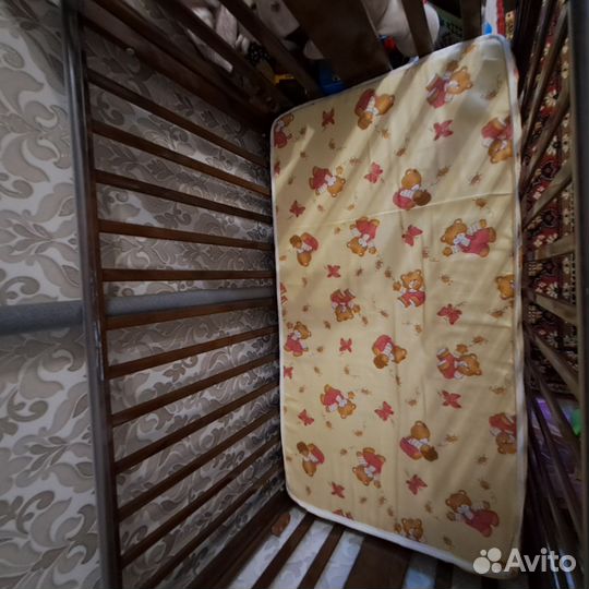Детская кроватка