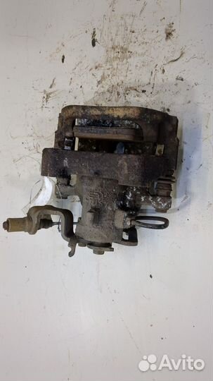 Суппорт левый задний Peugeot 5008