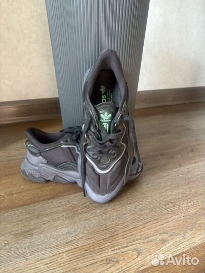 Кроссовки adidas