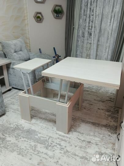 Журнальный столик