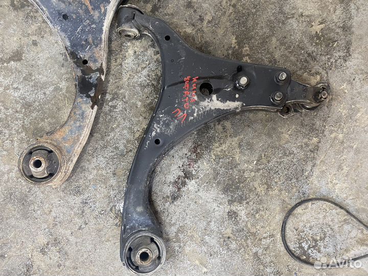 Kia cerato 2 koup рычаг левый