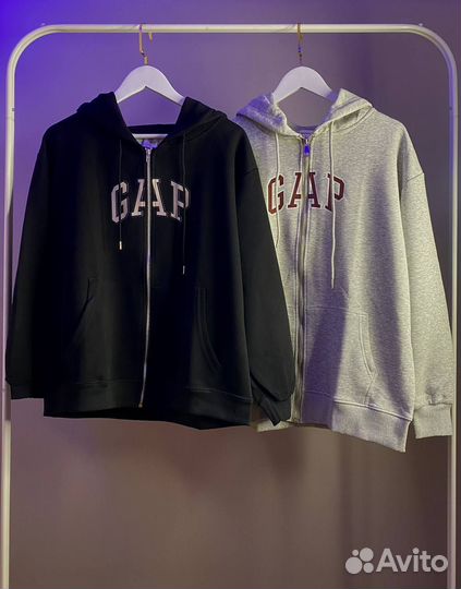 Зип-худи GAP два цвета на руках