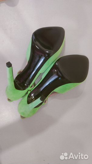 Босоножки женские 37 размер натуральная кожа новые