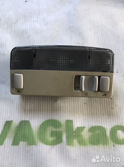 Плафон освещения салона Volkswagen Passat b5