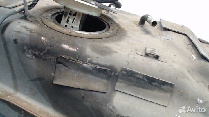 Бак топливный Nissan Elgrand, 1998