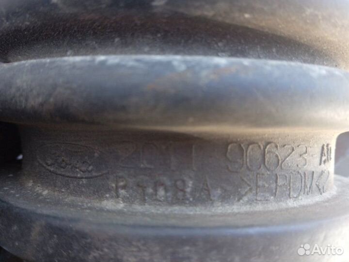 Патрубок воздушного фильтра Ford Transit 2000 б/у