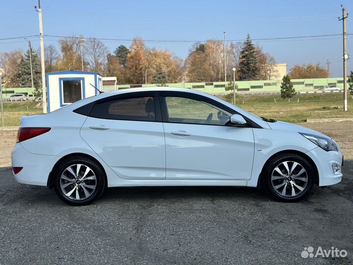 Hyundai Solaris 1.6 AT, 2015, 121 868 км