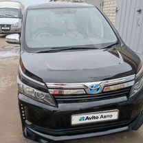 Toyota Voxy 1.8 CVT, 2015, 167 000 км, с пробегом, цена 2 500 000 руб.