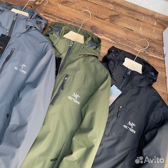 Ветровка Arcteryx