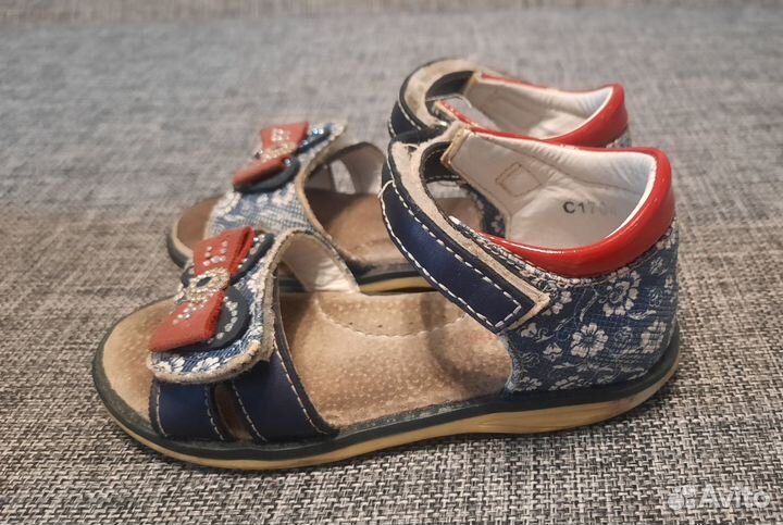 Босоножки для девочки