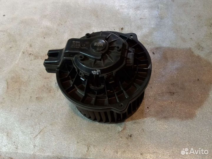 Мотор печки Hyundai Solaris 1