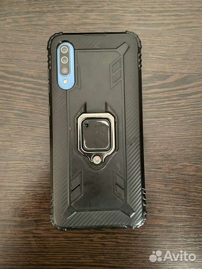Телефон Samsung A70
