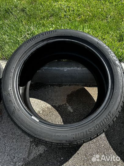 Bridgestone Alenza 001 285/40 R21