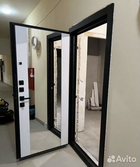 Двери входная