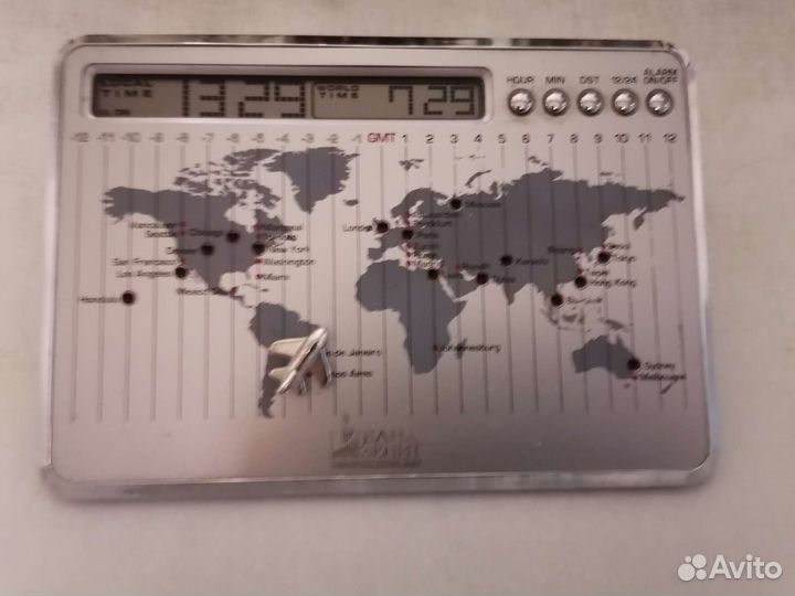 Часы электронные настольные