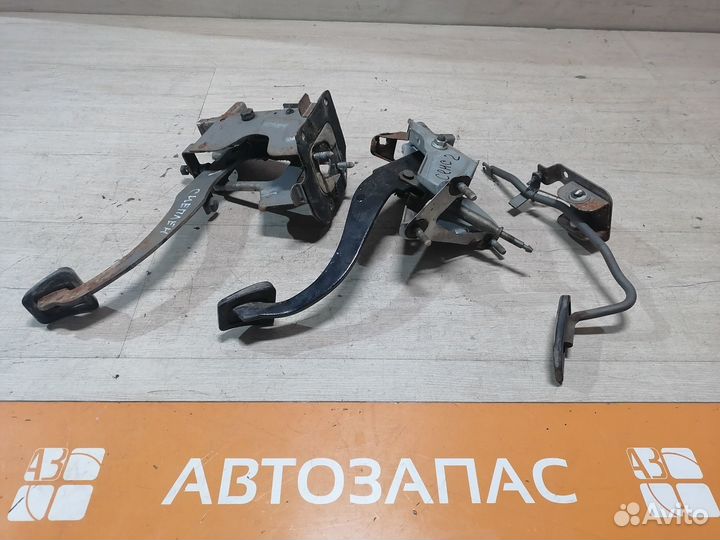 Педаль газа сцепления тормоза Zaz Sens Заз Сенс