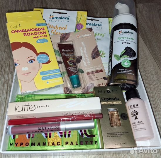 Набор декоративной косметики