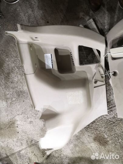 Обшивка багажника задняя Toyota Corolla spacio ZZE122N