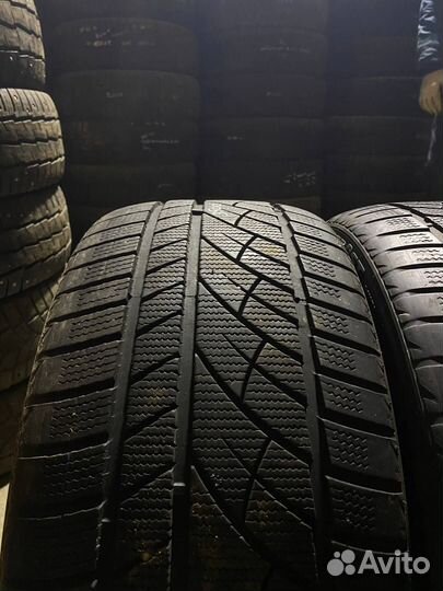 RoadX RX Frost WC01 255/40 R19 100V