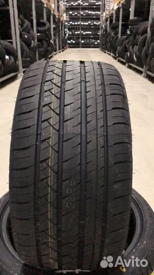 Roadmarch Prime UHP 08 255/35 R19 96W