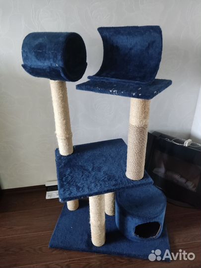 Домик для кошки, когтеточка