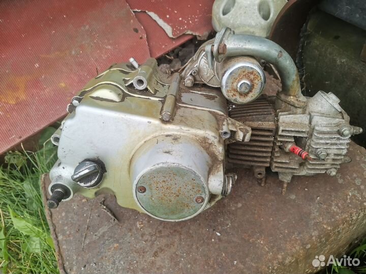 Запчасти от мопеда