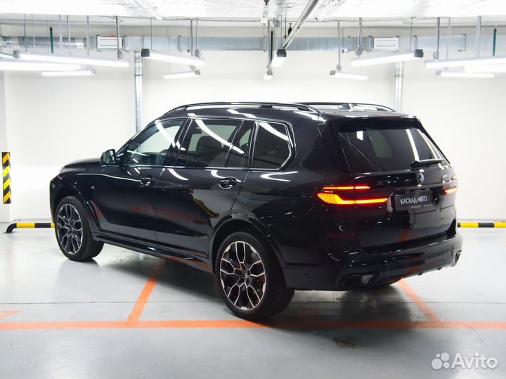 BMW X7 3.0 AT, 2023