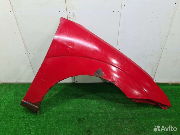 Крыло переднее правое Ford Focus 1