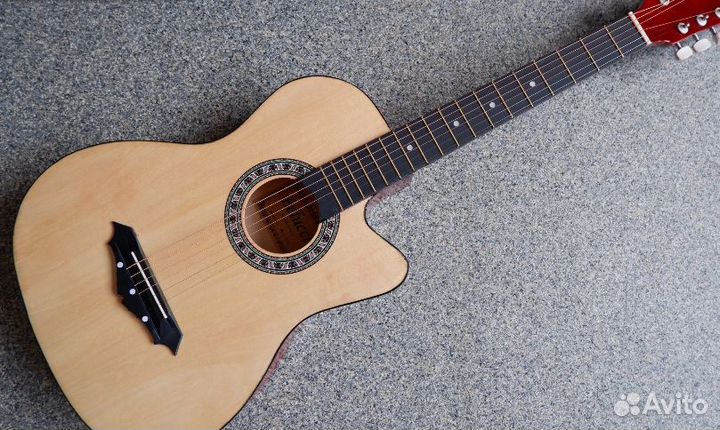 Гитара. Гитара Belucci