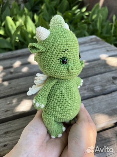 Вязаные игрушки и пинетки ручной работы
