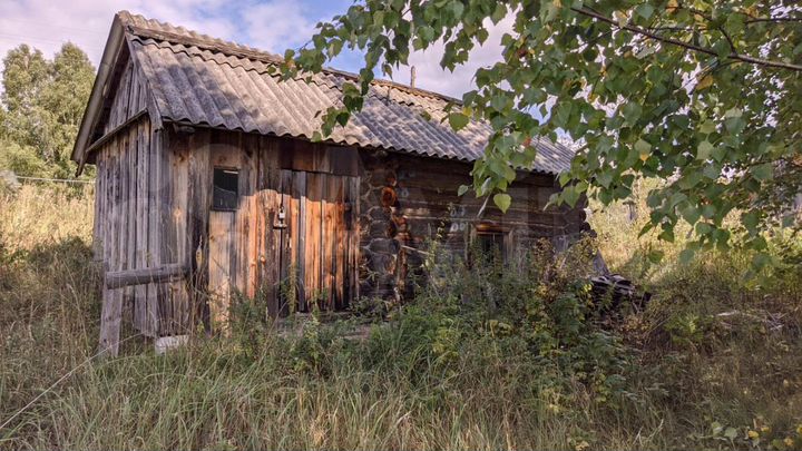 Дом 42 м² на участке 12 сот.