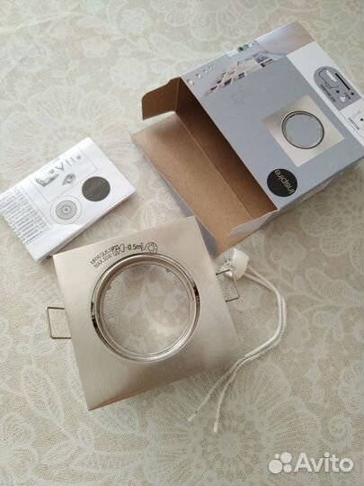 Светильник потолочный встраиваемый новый