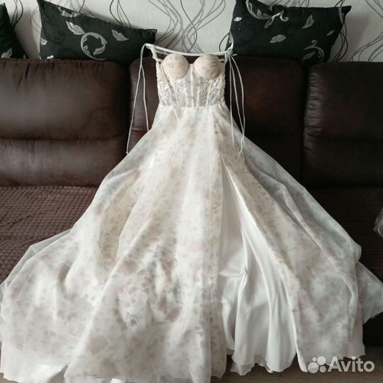 Свадебное платье 42 44
