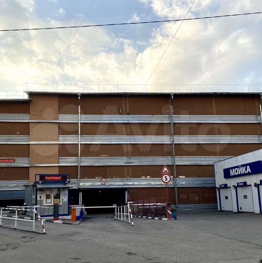 Машиноместо, 18 м²