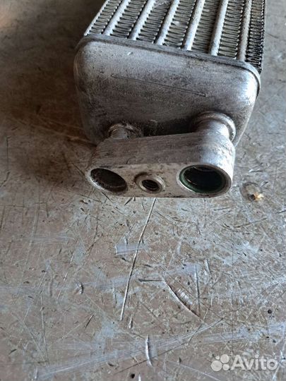 Радиатор масляный на BMW E65 E66