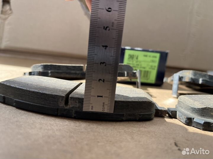 Тормозные колодки (Advics) передние на Subaru