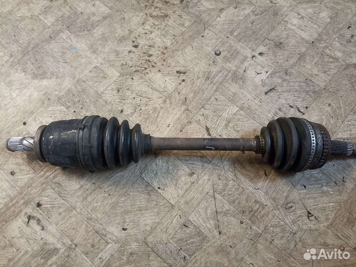 Nissan primera p10 передний левый привод