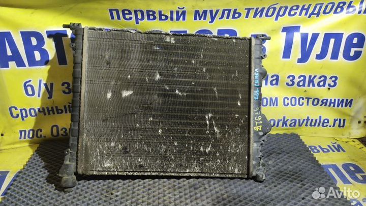 Радиатор охлаждения Renault Symbol